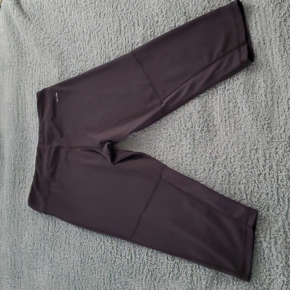 Athletic Adidas Climalite  leggings  women's sz Medium